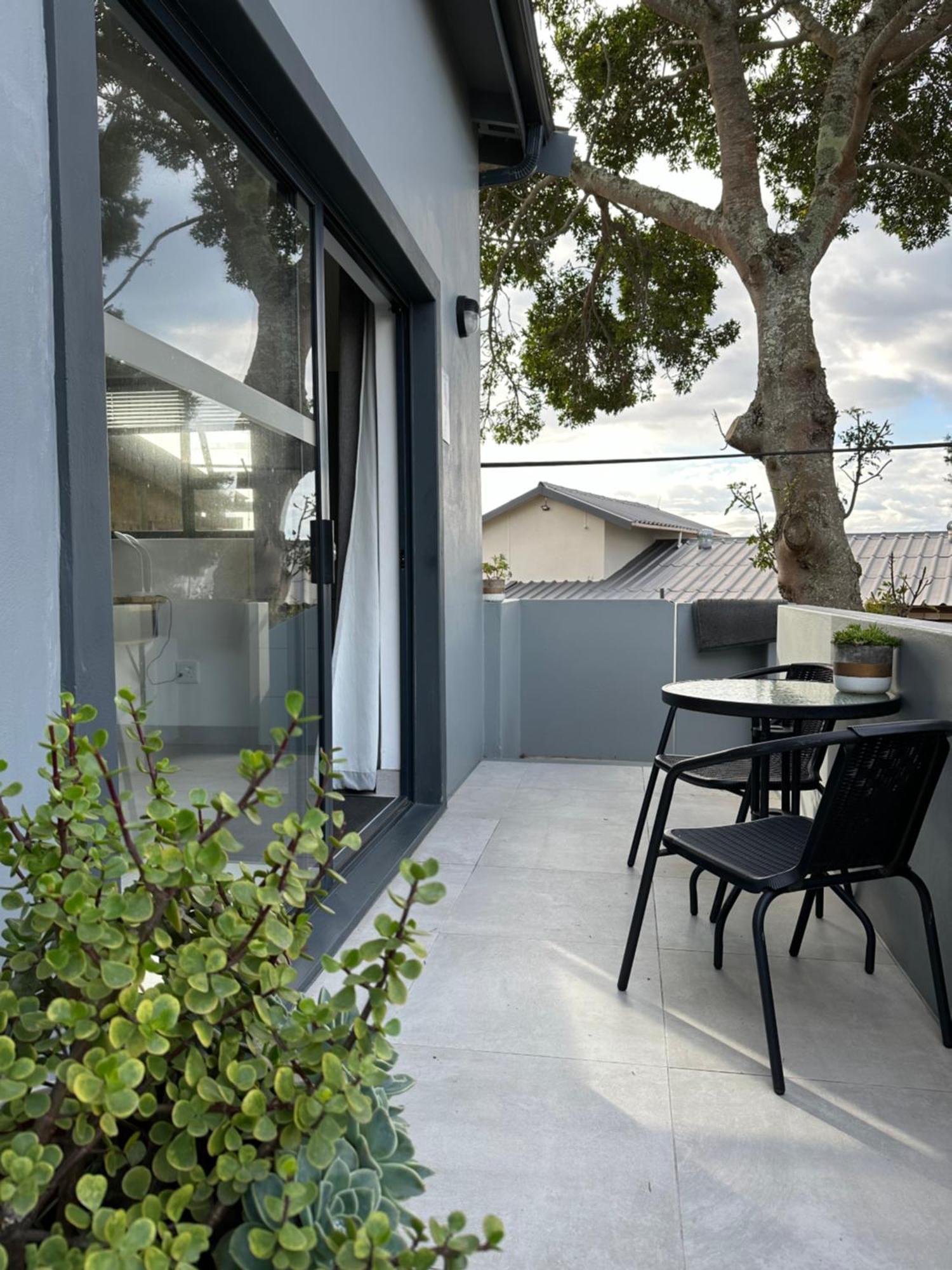 Modern Apartments Downtown Plettenberg Bay Exterior foto