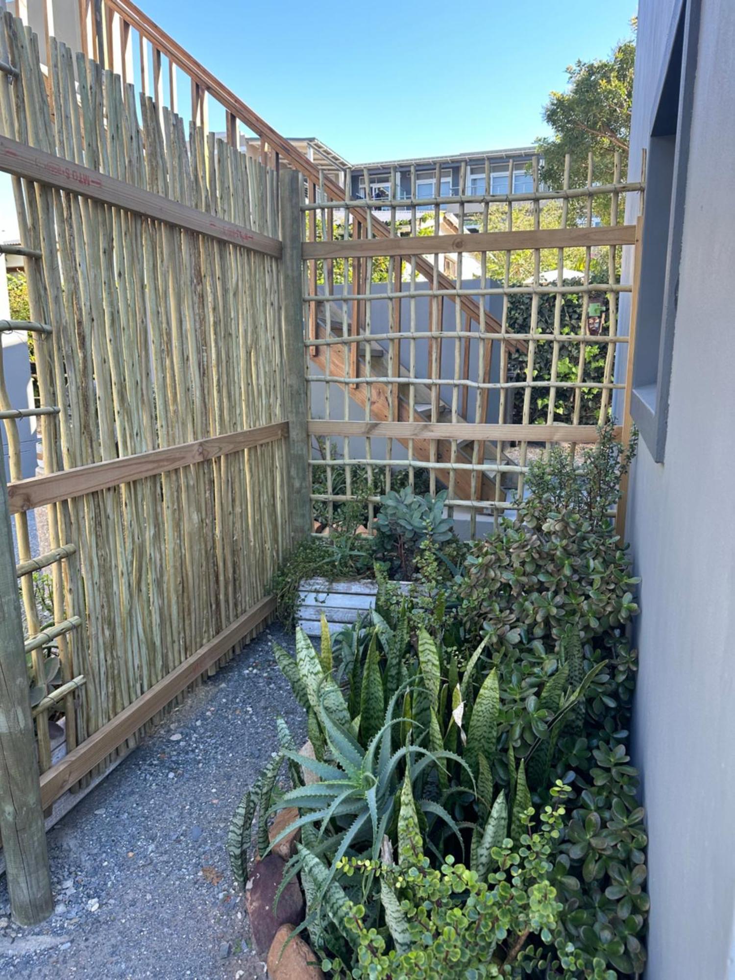 Modern Apartments Downtown Plettenberg Bay Exterior foto